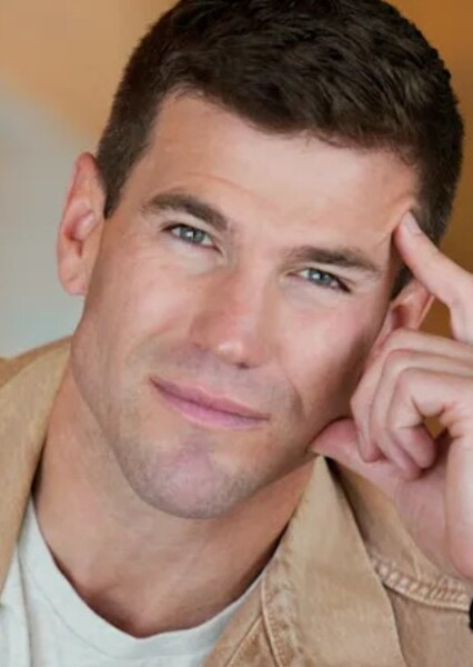 Austin Stowell