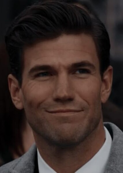 Austin Stowell photo