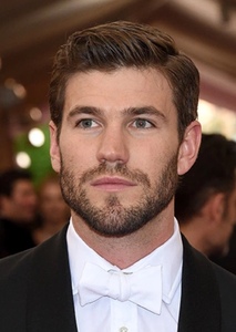 Austin Stowell