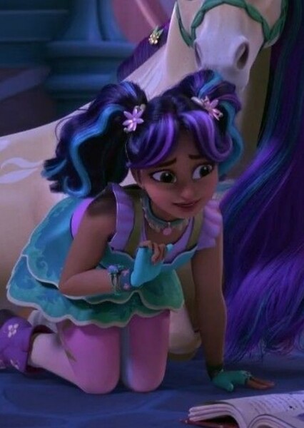 Ava Banji (Unicorn Academy)