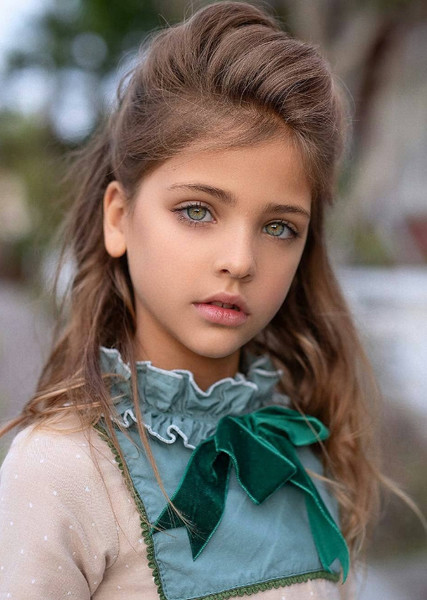 Ava Clements photo