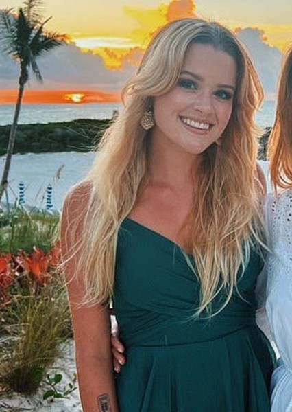 Ava Elizabeth Phillippe photo