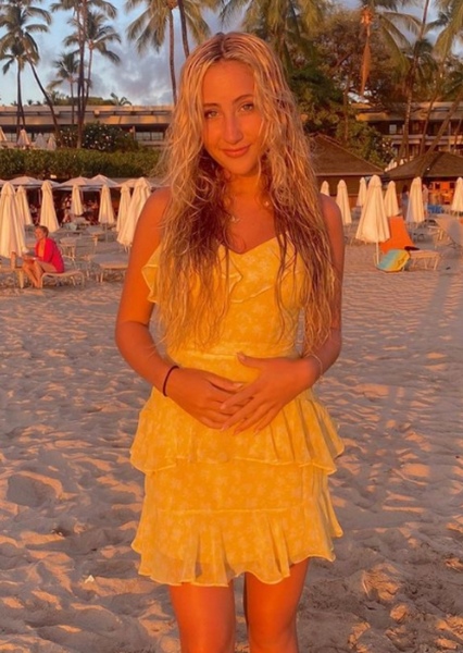 Ava Kolker photo