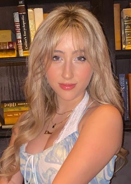 Ava Kolker photo