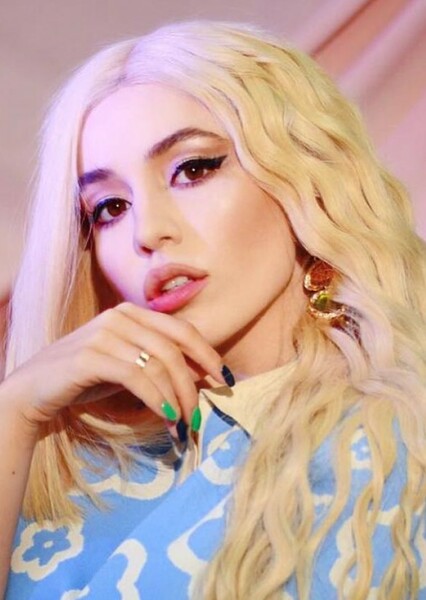 Ava Max photo