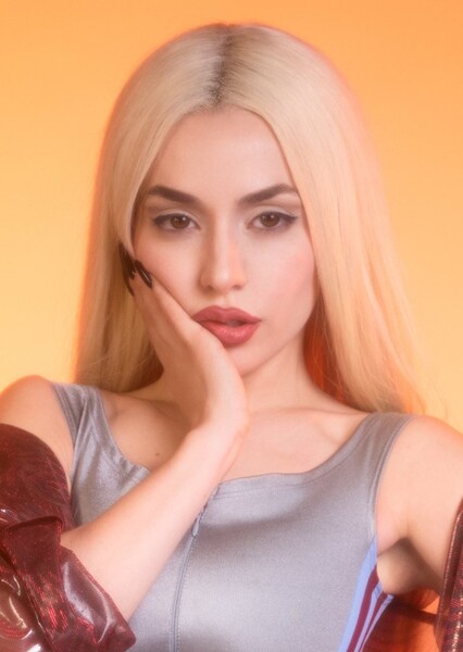 Ava Max photo