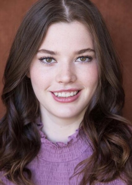 Avalon Stone as Belle in Disney Realms: Across the Multiverse