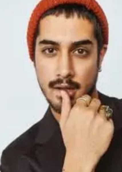Avan Jogia photo