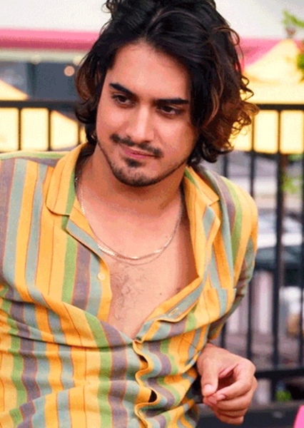 Avan Jogia photo