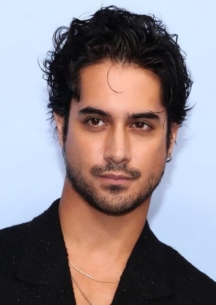 Avan Jogia photo