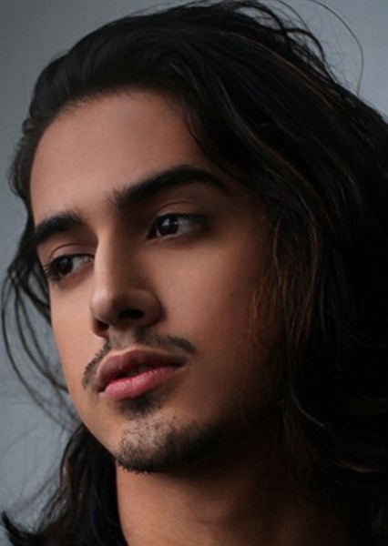 Avan Jogia photo