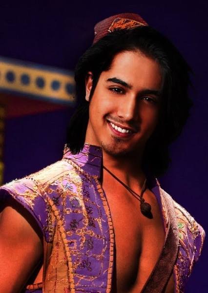Avan Jogia photo