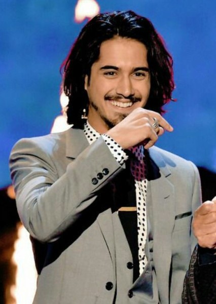 Avan Jogia photo