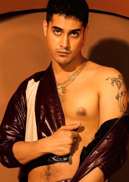 Avan Jogia photo