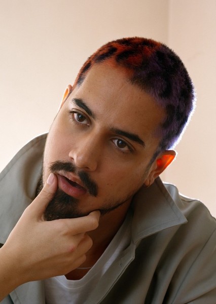 Avan Jogia photo