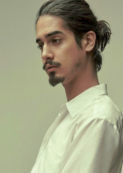 Avan Jogia