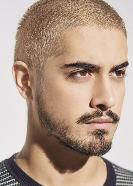 Avan Jogia photo