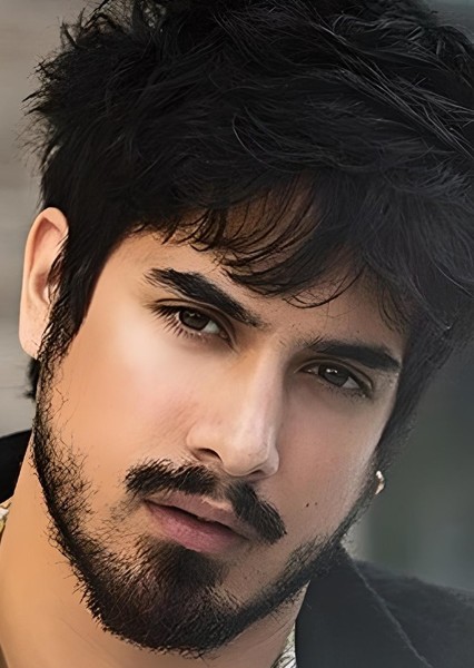 Avan Jogia photo