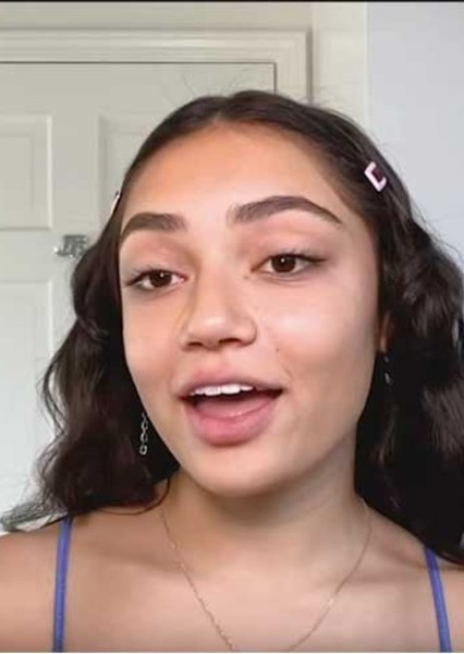 Avani Gregg photo