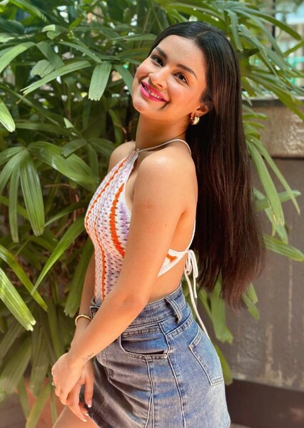 Avneet Kaur photo