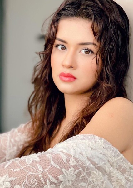 Avneet Kaur photo