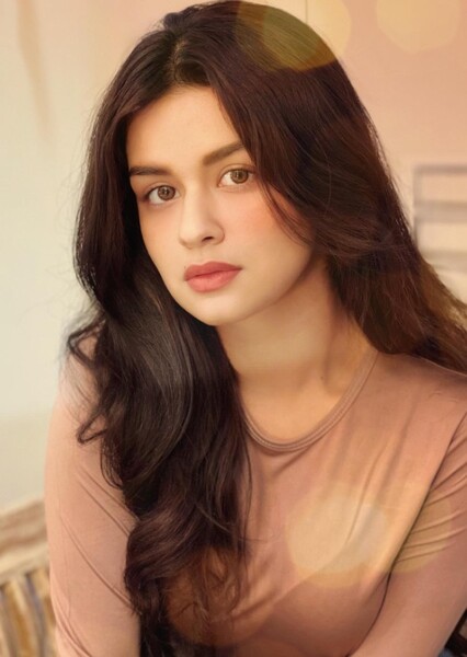 Avneet Kaur photo