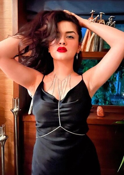 Avneet Kaur photo