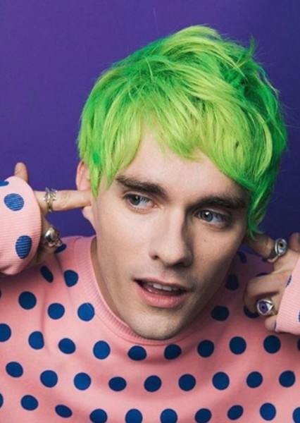 Awsten Knight photo