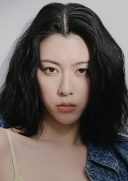 Ayaka Miyoshi photo