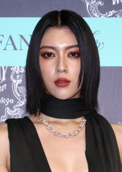 Ayaka Miyoshi photo