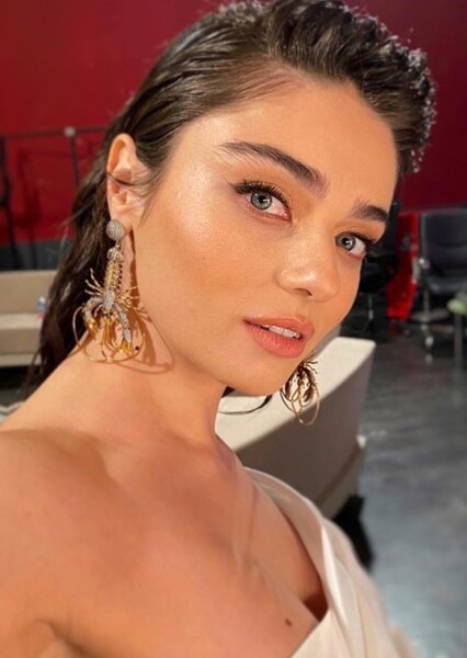Ayça Ayşin Turan photo