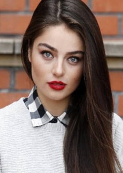 Ayça Ayşin Turan photo