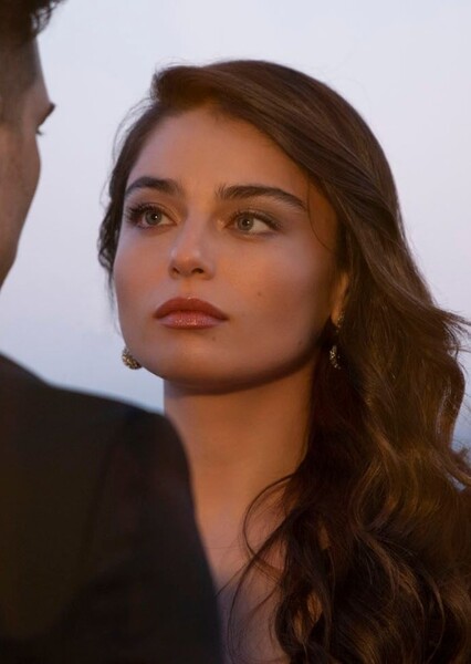 Ayça Ayşin Turan photo