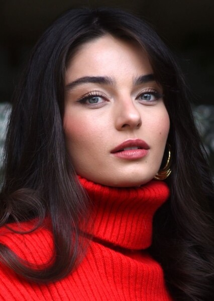 Ayça Ayşin Turan photo