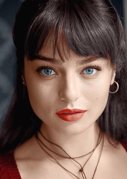 Ayça Ayşin Turan photo
