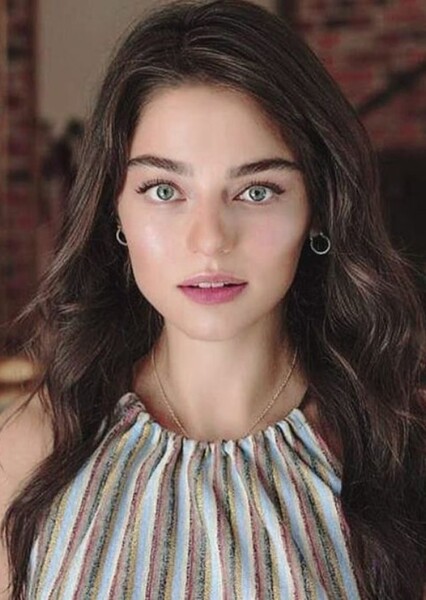 Ayça Ayşin Turan photo