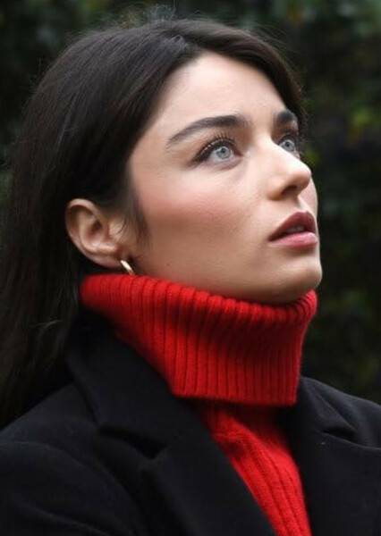 Ayça Ayşin Turan photo