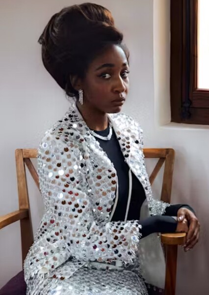 Ayo Edebiri photo
