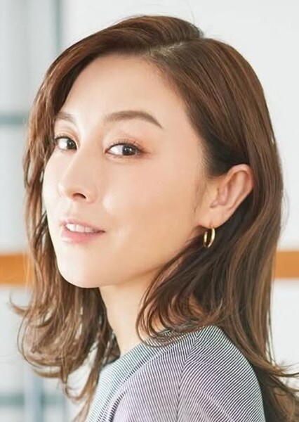 Ayumi Itô photo