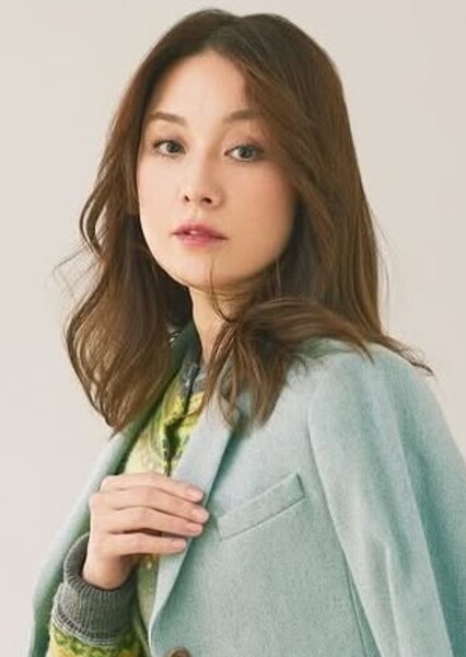 Ayumi Itô photo