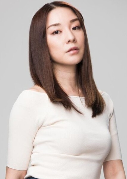Ayumi Itô photo