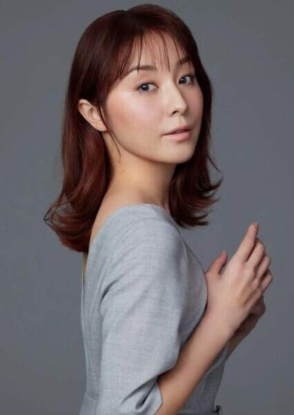 Ayumi Itô photo