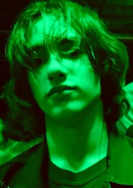 Azhy Robertson photo