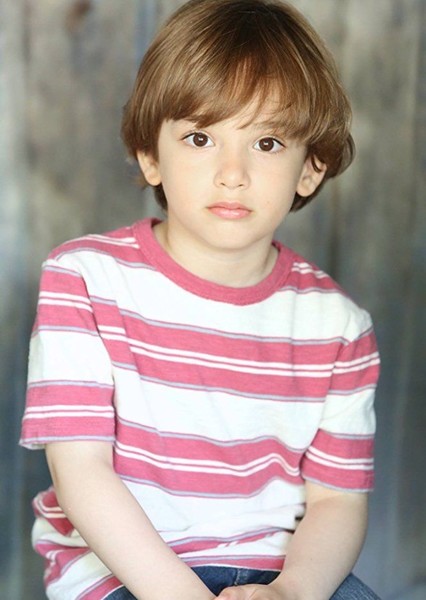 Azhy Robertson photo