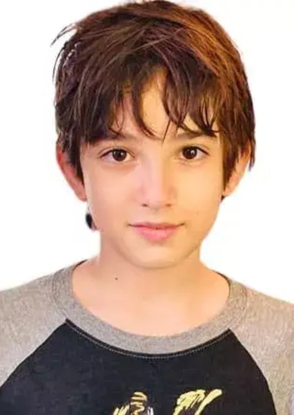 Azhy Robertson photo