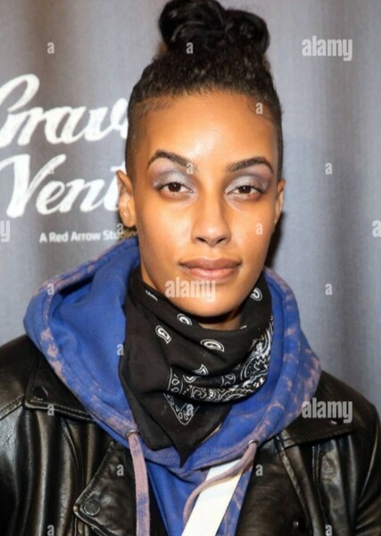 AzMarie Livingston photo