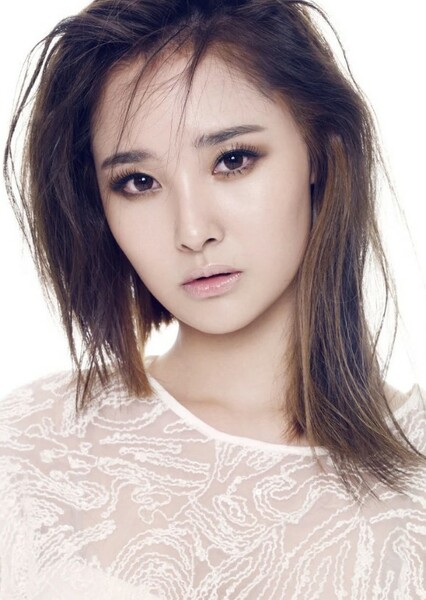 Bae Woo-hee photo