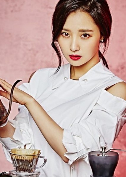 Bae Woo-hee photo