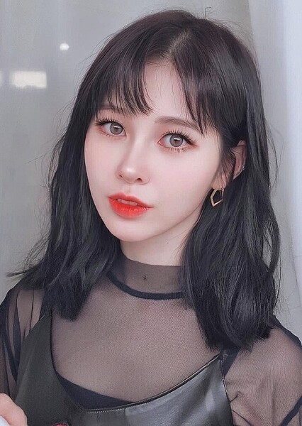 Baek Ye-bin photo