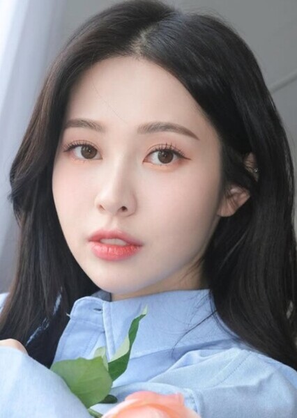 Baek Ye-bin photo